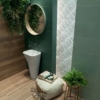 Зелёная плитка для ванной в интерьере