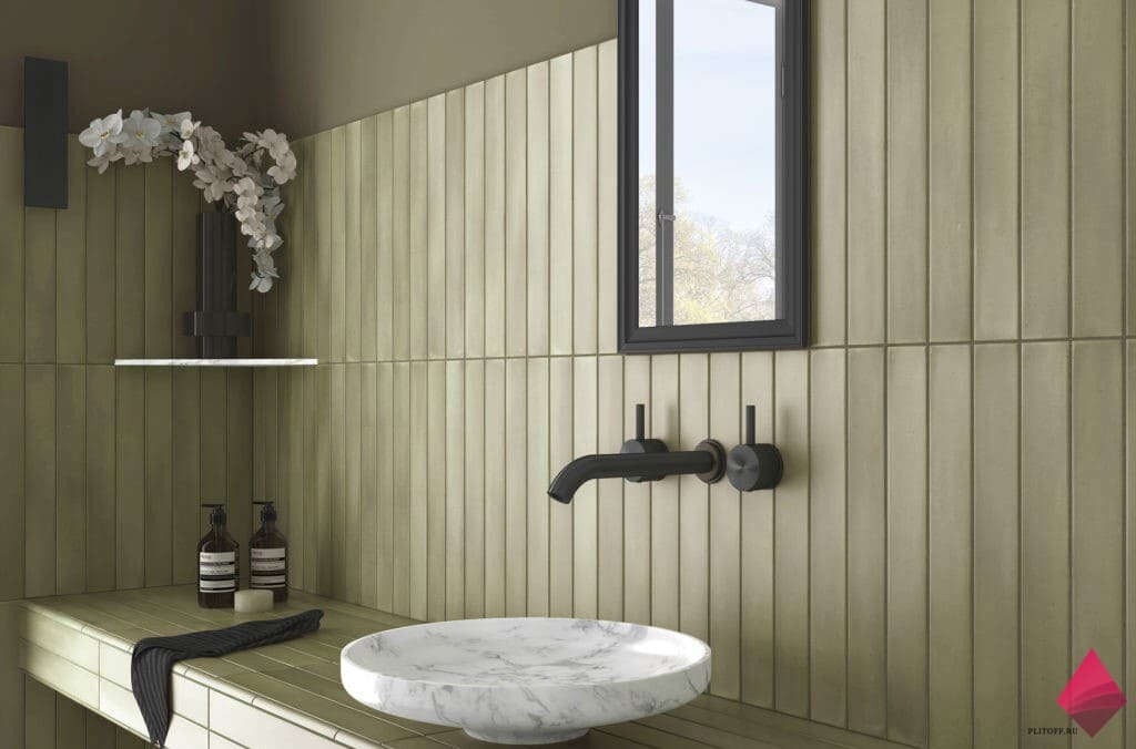 Зеленая вытянутая плитка для ванной