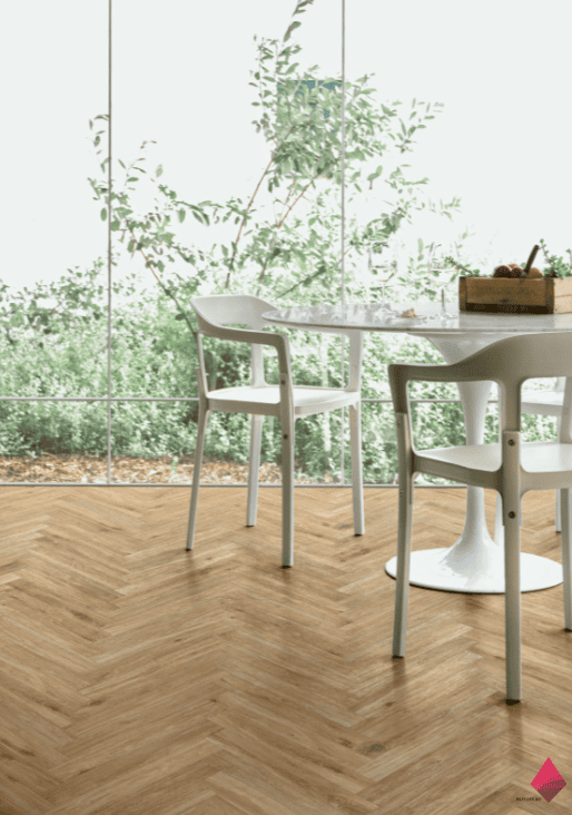 Бежевая плитка под дерево