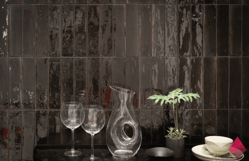 Черная плитка под кирпич