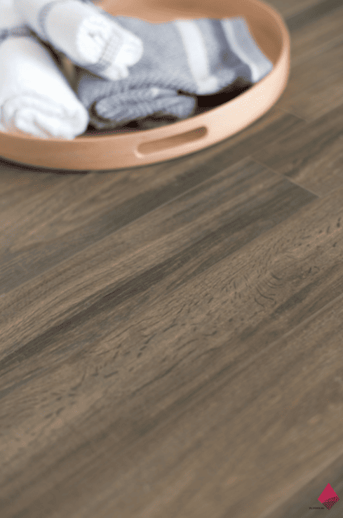 Напольная плитка под дерево