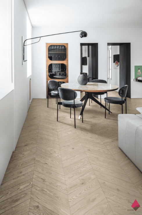 Плитка шеврон под дерево